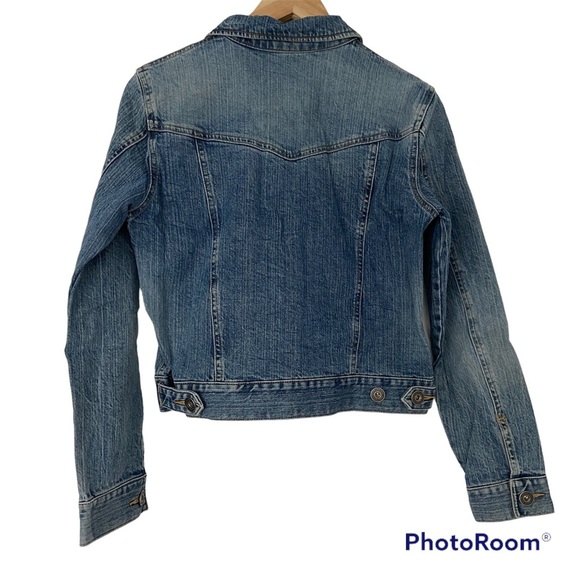 IZOD BLUE LIGHT WASH STRETCH DENIM JACKET, PETITE SMALL - Picture 2 of 14